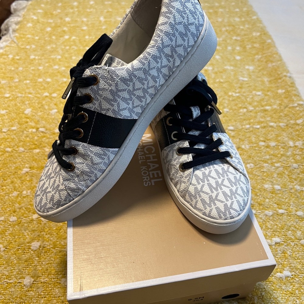 Michael Kors White and Navy Keaton Lace-Up Sneakers